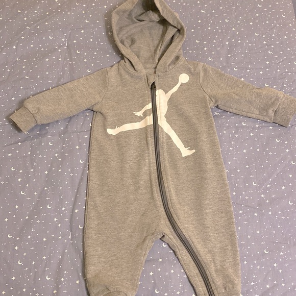 grey jordan jumpsuit - Picture 2 of 4